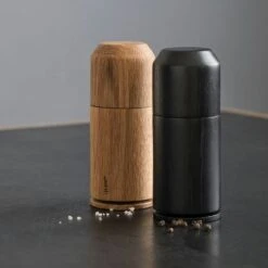 Crush Me Salt And Pepper Mill, Oiled Oak -Keukengerei Promotiewinkel by wirth crush me salt and pepper mill oiled oak 8