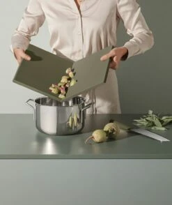 Eva Solo Doubleup Cutting Board Green Tool -Keukengerei Promotiewinkel eva solo green tool doubleup snijplank 16