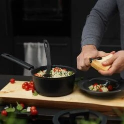 Fiskars Hard Face Saucepan, 1,8 L -Keukengerei Promotiewinkel fiskars hard face saucepan 13