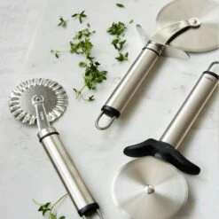 Heirol Steely Pizza Cutter -Keukengerei Promotiewinkel heirol steely pizza cutter 3