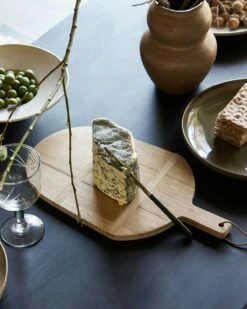 House Doctor Carve Cutting Board 44x25 Cm, Nature -Keukengerei Promotiewinkel house doctor carve cutting board 44x25 cm nature 1