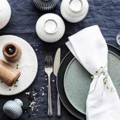 Kähler Hammershøi Spice Mill Small, Indigov -Keukengerei Promotiewinkel kahler hammershi grinder h145 dark green 5 1