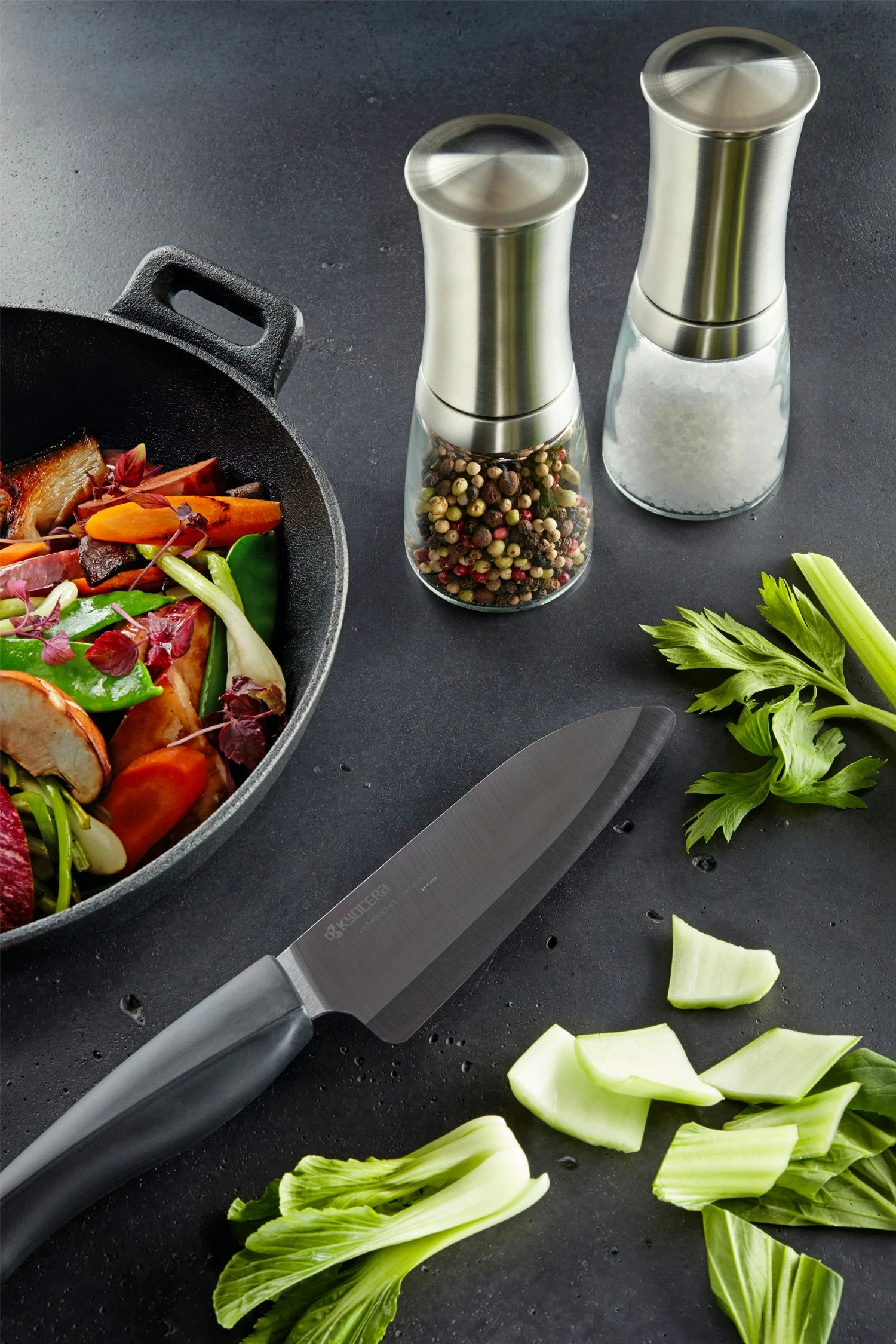 Kyocera Shin Santokumes 14 Cm, Zwart 2 Kyocera Shin Santokumes 14 Cm, Zwart - Afbeelding 2