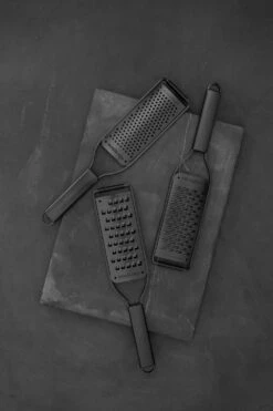 Microplane Black Sheep Rasp Extra Rough -Keukengerei Promotiewinkel microplane black sheep rasp extra rough 8