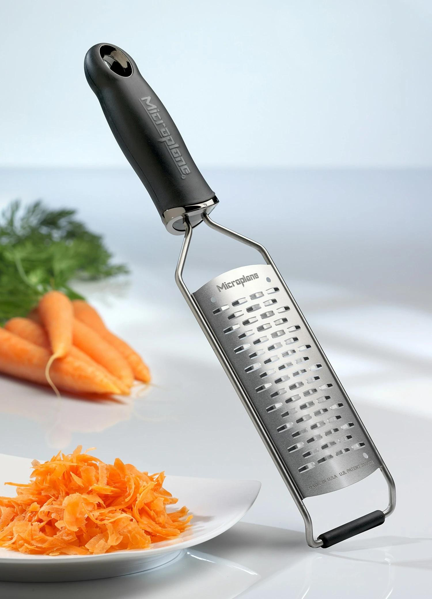 Microplane Gourmet Grater, Medium Ribbon 2 Microplane Gourmet Grater, Medium Ribbon - Afbeelding 2