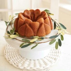 Nordic Ware Magnolia Bundt Pan Ø20 Cm -Keukengerei Promotiewinkel nordic ware magnolia bundt pan 20 cm 8