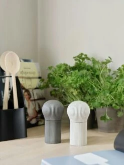 RIG TIG Cheffy Zoutmolen / Pepermolen 12,5 Cm, Grijs -Keukengerei Promotiewinkel rig tig cheffy zoutmolen pepermolen 125 cm 0