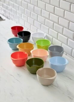 Rosti Margrethe Kom Olijfgroen, 0,5 L -Keukengerei Promotiewinkel rosti margrethe kom olijfgroen 3