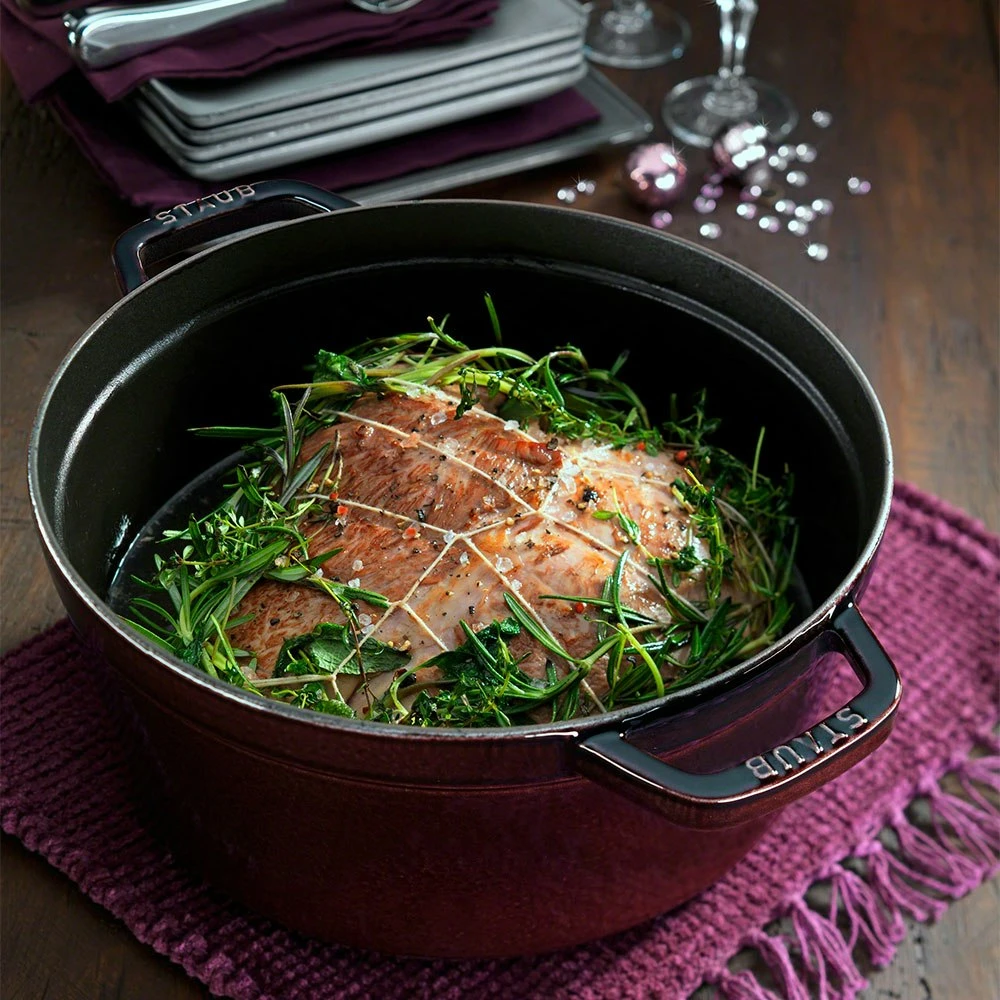 Staub Round Casserole In Cast Iron 6,7 L, Grenade Red 2 Staub Round Casserole In Cast Iron 6,7 L, Grenade Red - Afbeelding 2