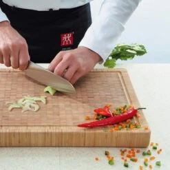 Zwilling Twin Bamboo Cutting Board 36x25,5x3 Cm -Keukengerei Promotiewinkel zwilling twin bamboo cutting board 6